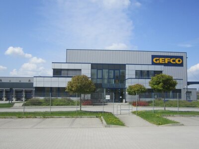 GEFCO kündigt interne Prüfung und Entlassung von 3 Mitarbeitern wegen Schwarzarbeitsaffäre an