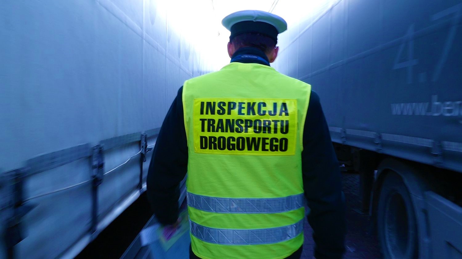 Lenkija įgyvendino naujas užsienio sunkvežimių kontrolės nuostatas. Tai kova su nesąžininga konkurencija transporto srityje