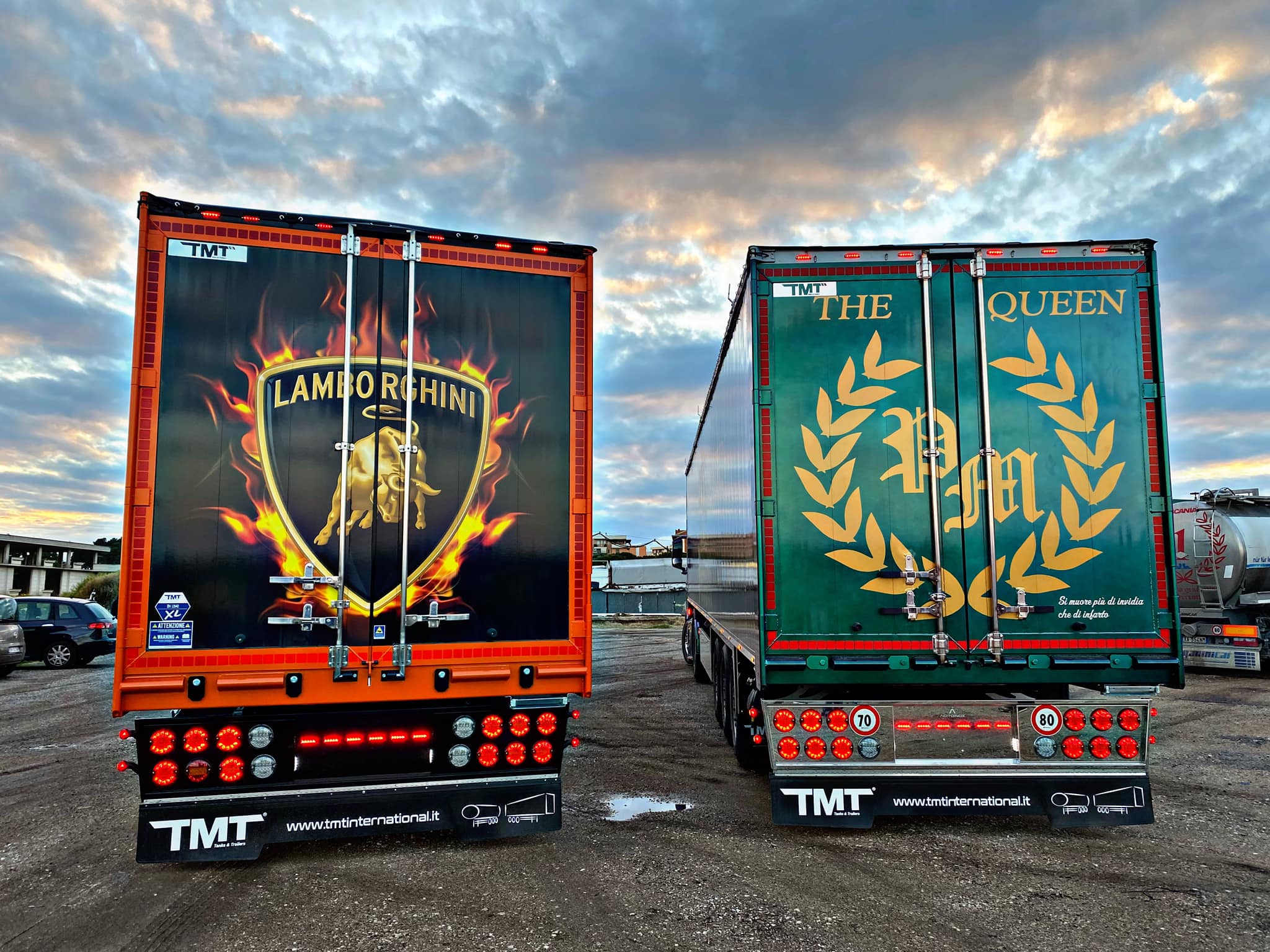 Szoktalanul bókolt az olasz fuvaros a feleségének: egy csini Iveco-val