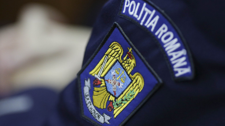 Percheziţii la sediul unei firme de transport care ar fi oferit călătorilor teste COVID-19 falsificate