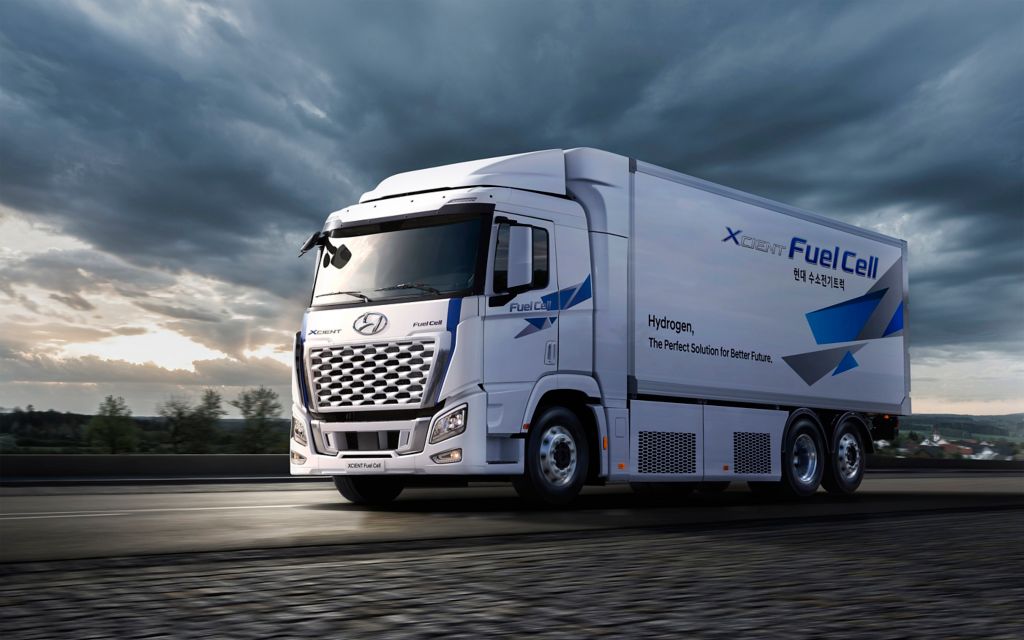 Újabb hidrogénes Hyundai teherautók érkeznek Európába