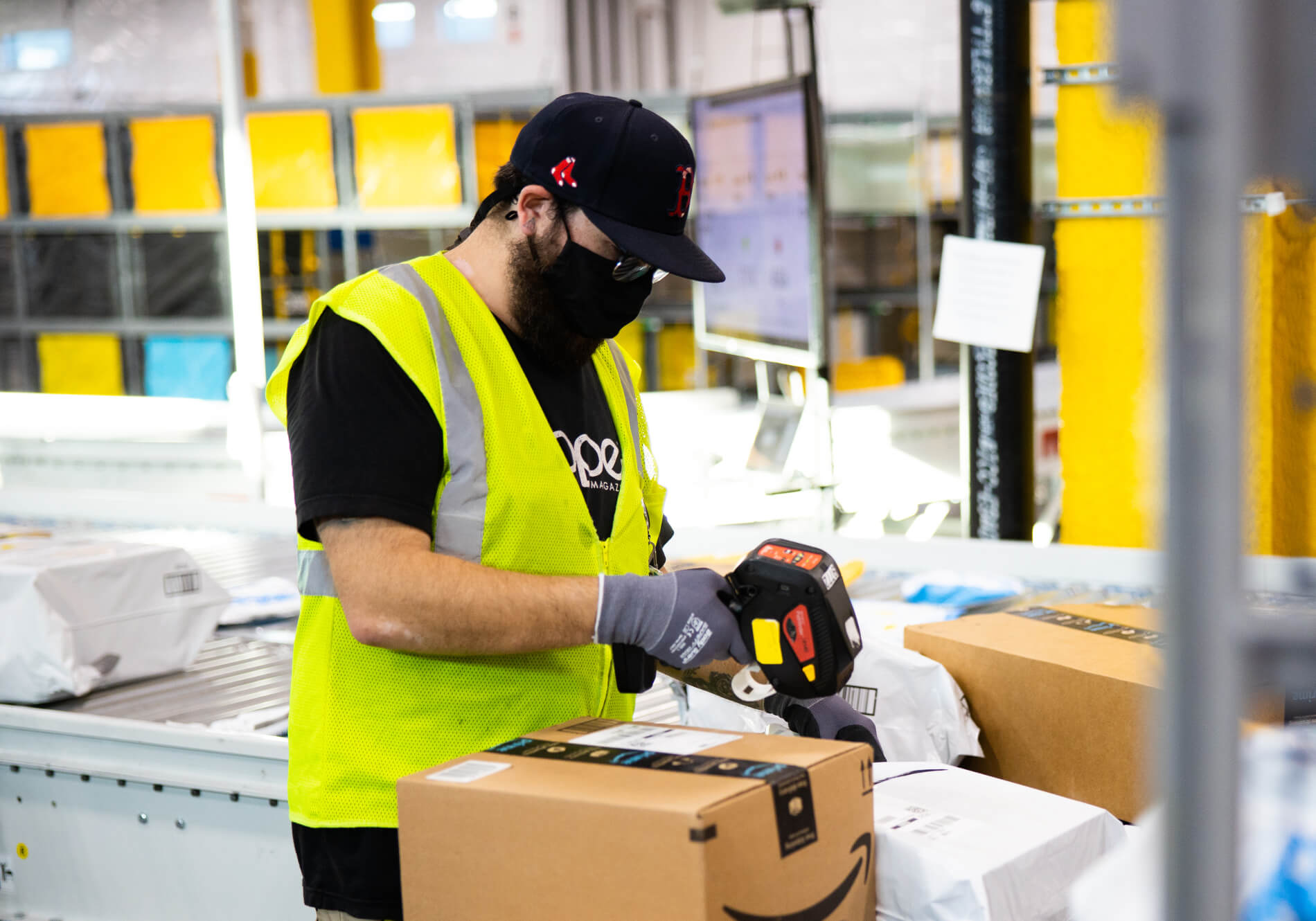 Az infláció és az emelkedő üzemanyagárak miatt felárat vezet be az Amazon