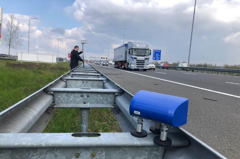 A hollandok a héten kezdik távolról leolvasni a tachográfot