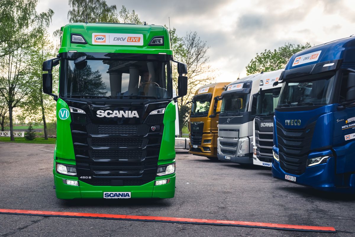 Ekspertai paaiškino, kodėl „Scania S“ tapo pirmuoju Lietuvos „DKV LIVE Metų sunkvežimiu“