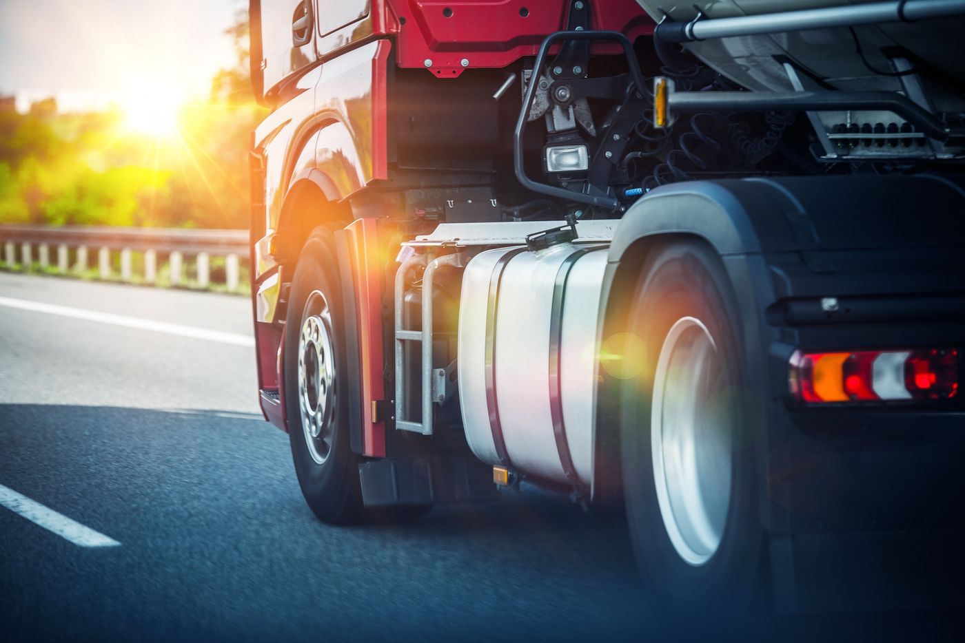 Bogata oferta opon do samochodów ciężarowych i maszyn budowlanych od AUTOS