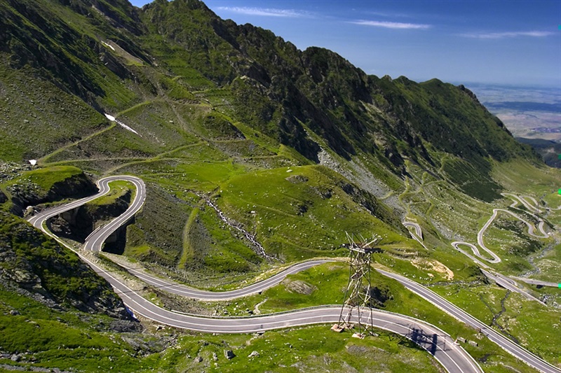 S-a redeschis circulația pe Transfăgărășan, dar cu restricții pe timp de noapte