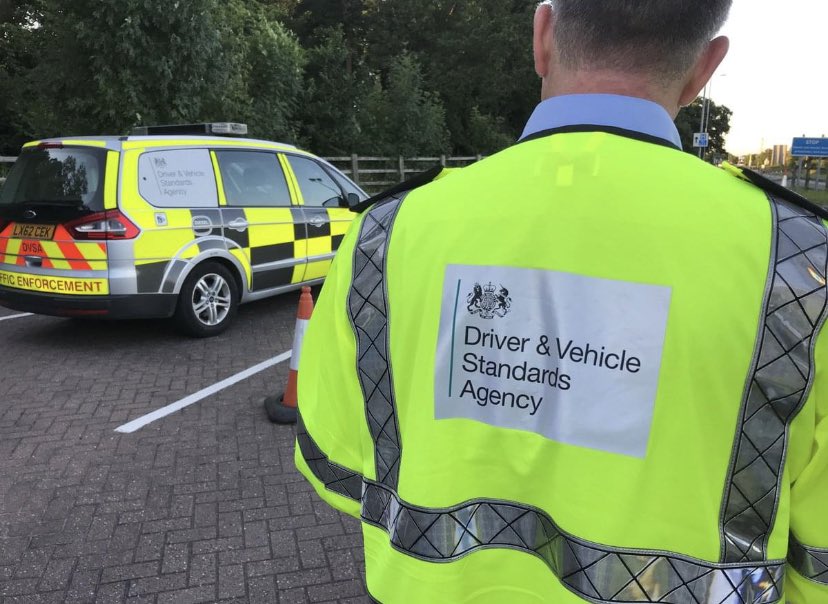 Marea Britanie I DVSA avertizează cu privire la agenții de control falşi