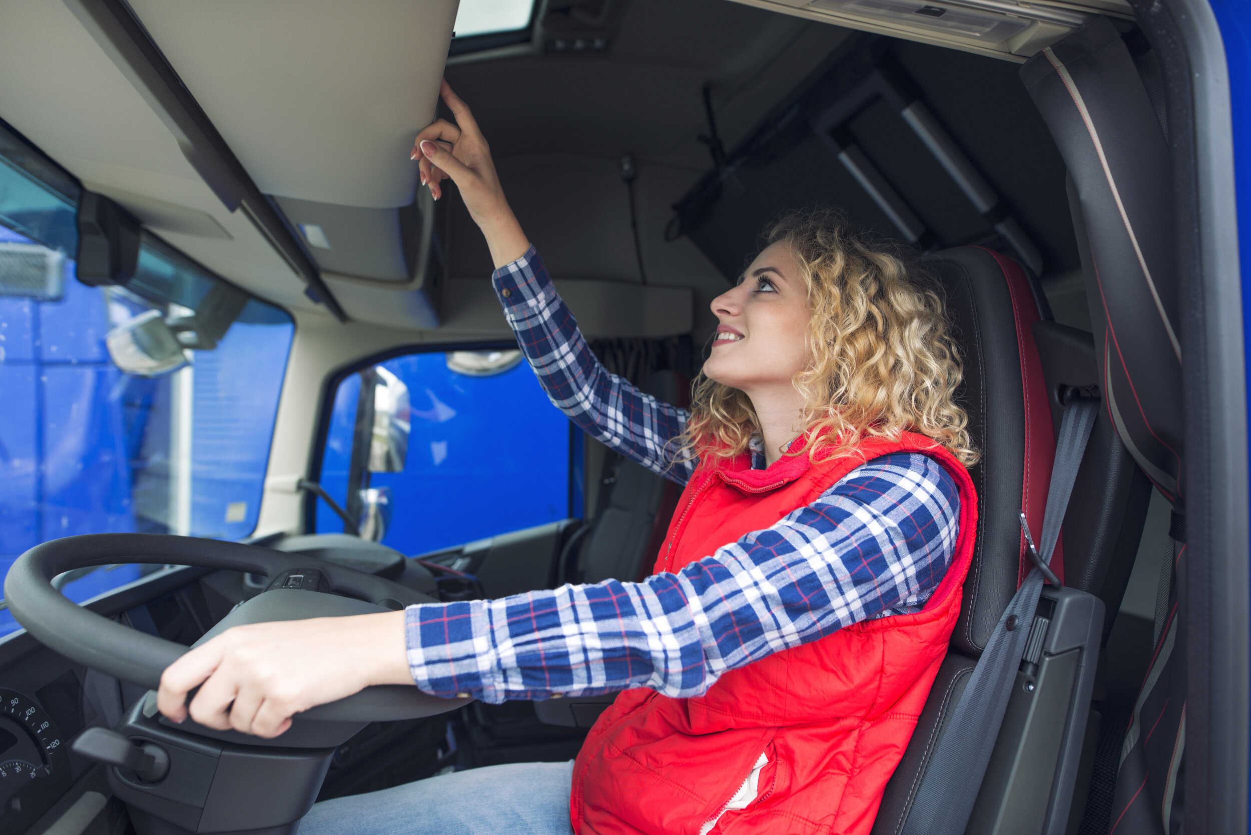 Sara Sánchez Palacios, Project Manager ”Responsible Trucking”: ”Este esențial să îmbunătățim condițiile de lucru ale șoferilor, deoarece companiile suferă deja consecințele lipsei de șoferi calificați în Europa.”