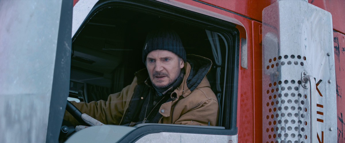 Șoferii de camion critică dur filmul „Drumul terorii” cu Liam Neeson în rol principal