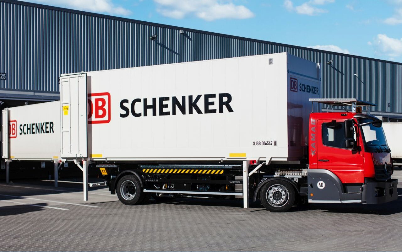 DB Schenker rusza z obsługą paczek dużych, ciężkich i… brzydkich
