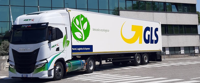 GLS stawia na ekologiczną flotę. Zamówiło 120 Iveco na LNG i bio-LNG
