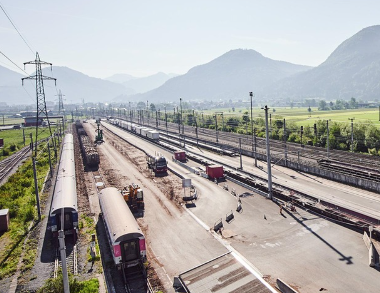 Creștere a traficului de camioane în Brenner în luna august din cauza suspendării temporare a serviciilor ROLA