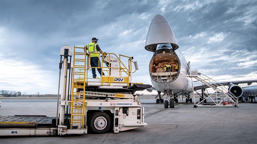 Takeover could create new market leader in global shipping