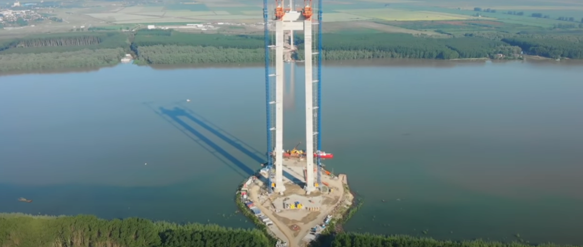 Ministrul Transporturilor: Podul peste Dunăre va fi inaugurat anul viitor, împreună cu drumurile de legătură aferente