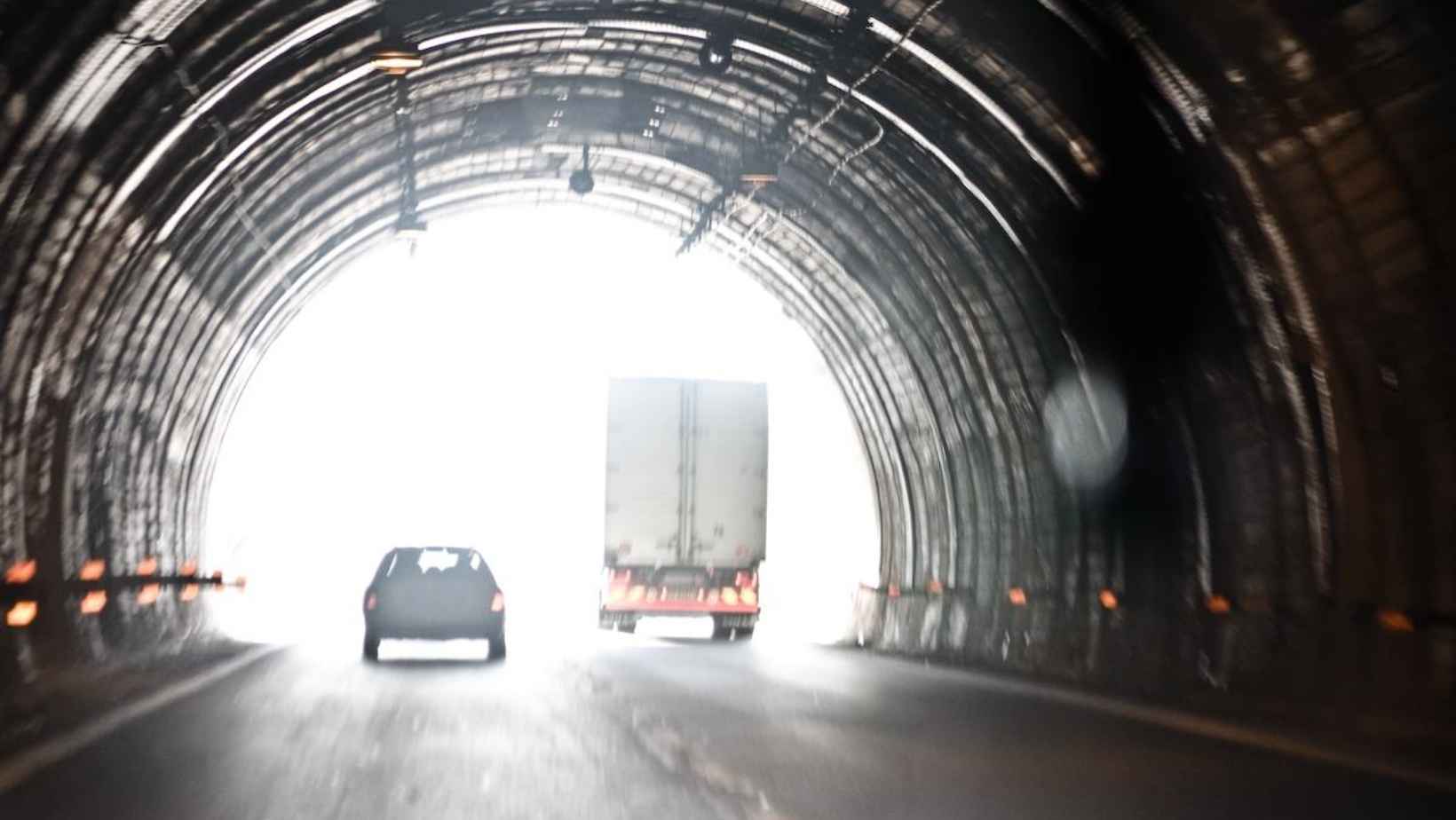 Transportatorii italieni solicită eliberarea mai multor permise de muncă pentru șoferii de camion străini