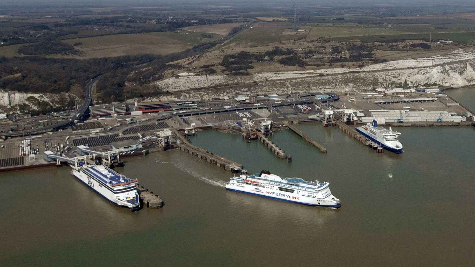 Tarifele pentru transportul rutier de mărfuri pe direcția Marea Britanie – UE au crescut cu 16,8%. Creșterea este semnificativ mai mică pe direcția UE – Marea Britanie