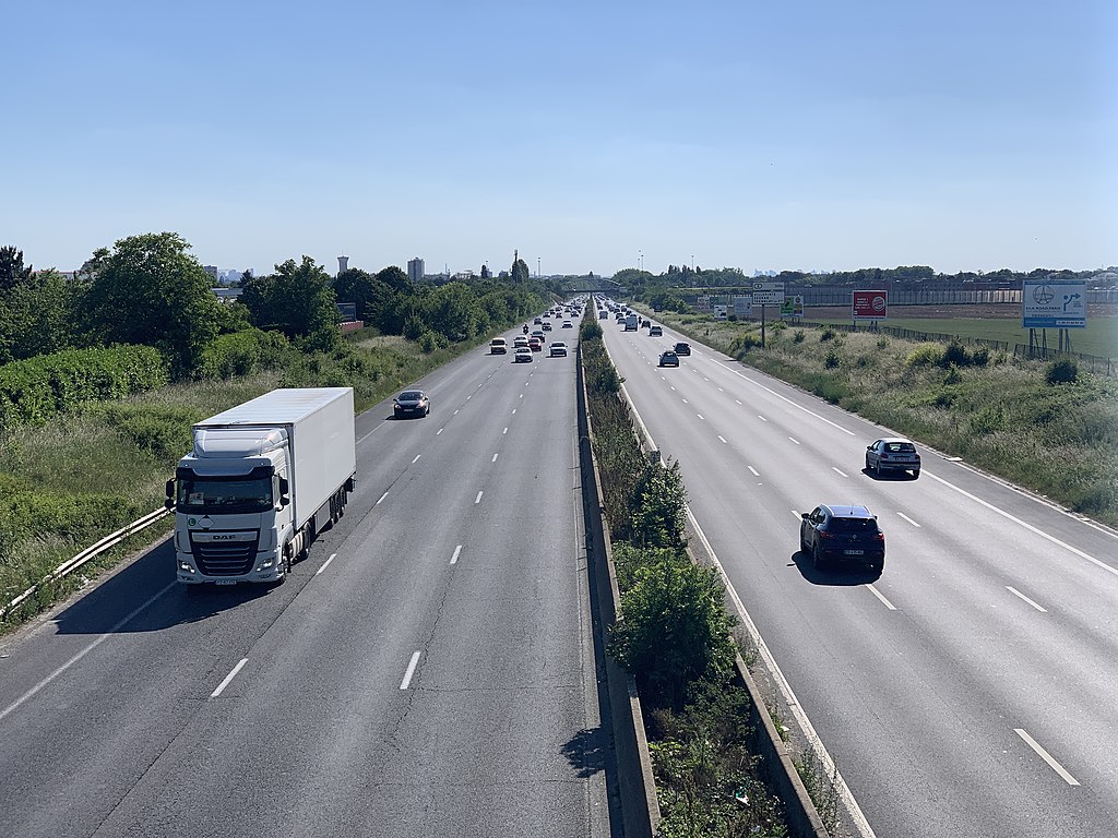 9 entities fined total of €500,000 for anti-supply chain visibility campaign