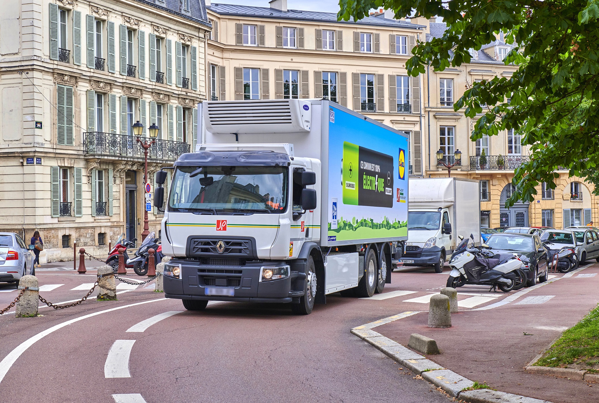 A Renault Trucks elektromos teherautói három súlyváltozatban: a 19 tonnás D Wide Z.E. sorozatgyártásba kerül