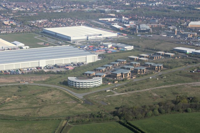 Transport Minister open to discussing Distribution Centre issues as hauliers fume over delivery delays