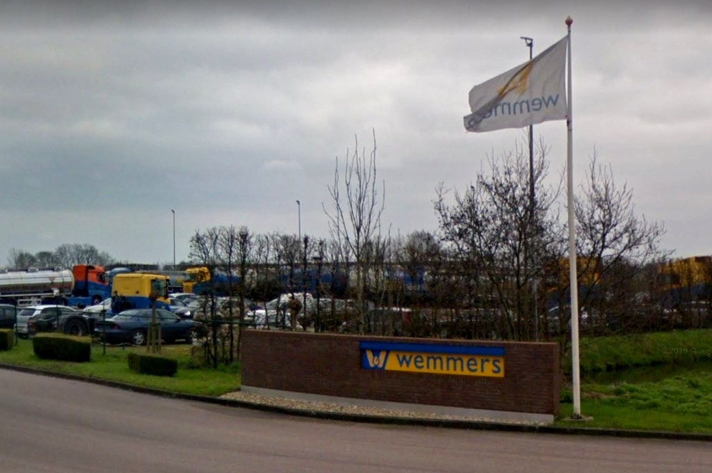 Romanian truckers due thousands of euros in compensation after winning lawsuit against Dutch firm