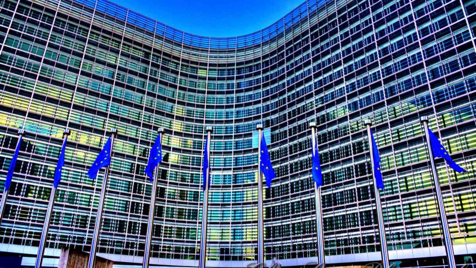 Consultare publică lansată de Comisia Europeană cu privire la elaborarea unui plan de urgență pentru sectorul transporturilor pe perioada pandemiei