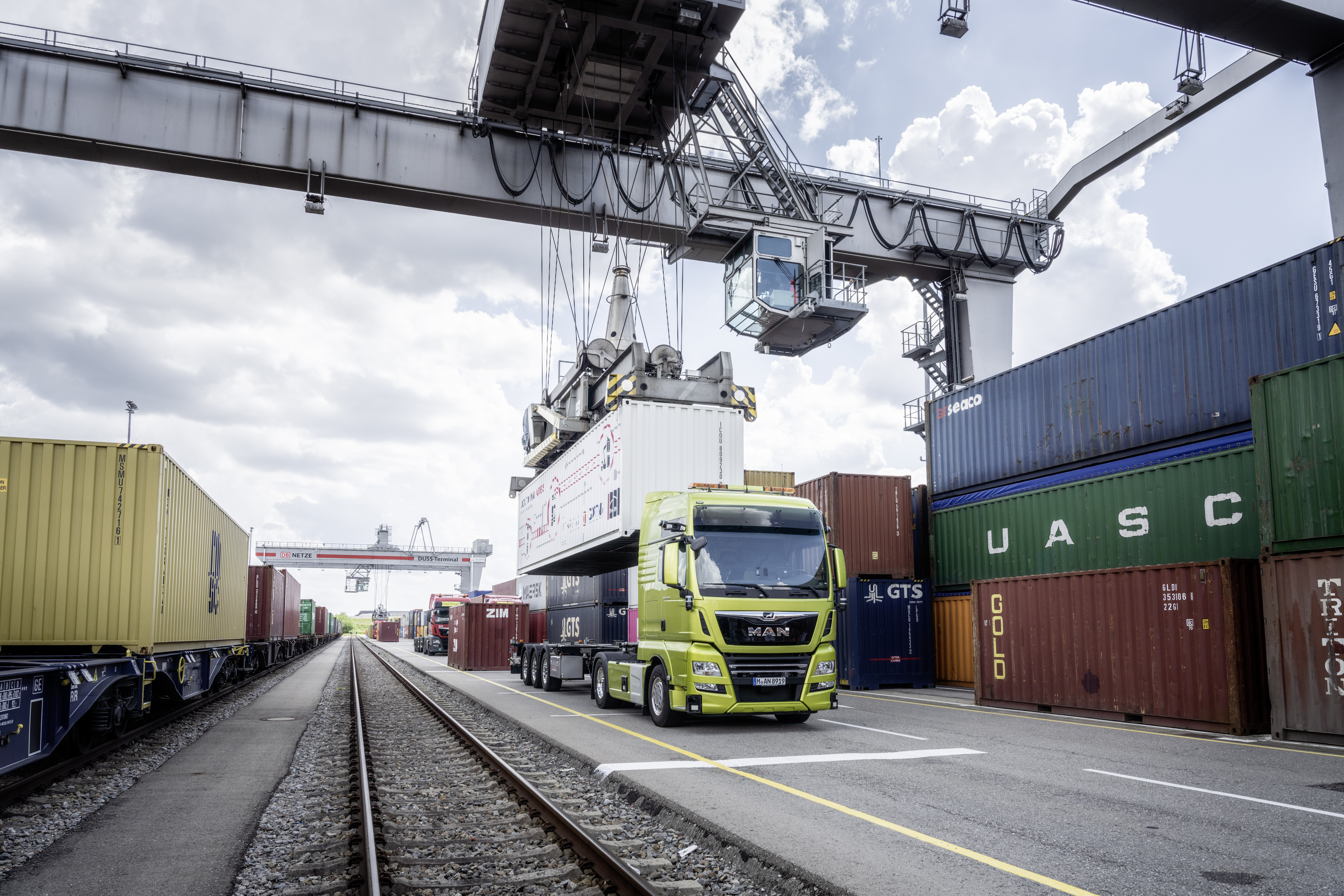 VDA gründet gemeinsam mit Herstellern und Zulieferern den Verein Responsible Supply Chain Initiative RSCI e.V.
