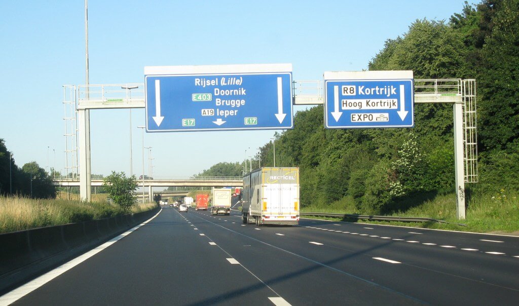 Belgian haulage organisation sounds driver shortage warning as strike hits supermarkets