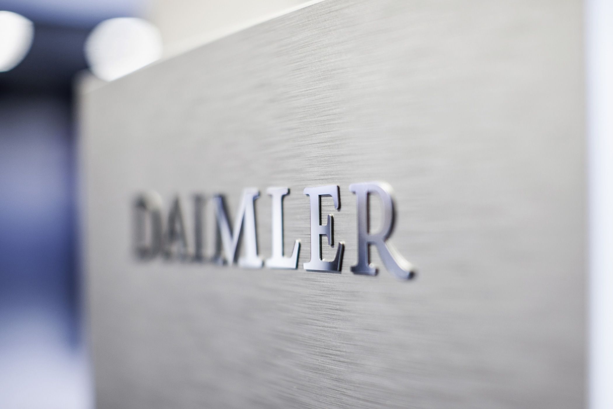 Daimler mit robuster Geschäftsentwicklung im 3. Quartal