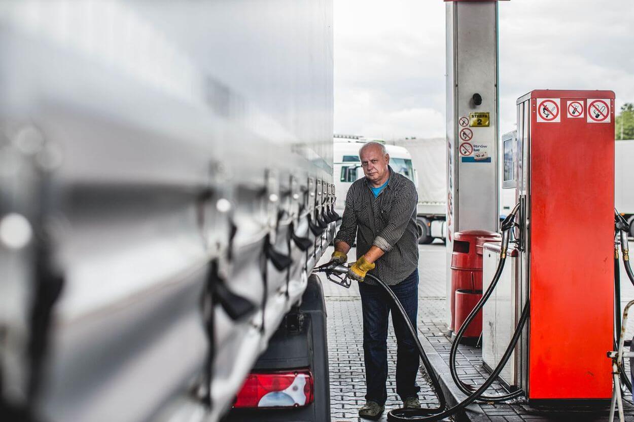 Transporto įmonių skaičius susitrauks dar labiau. Brangstant degalams daugės bankrotų