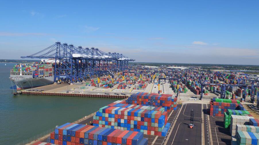 Ismét káosz Felixstow-ban; a Maersk inkább más vizekre evez