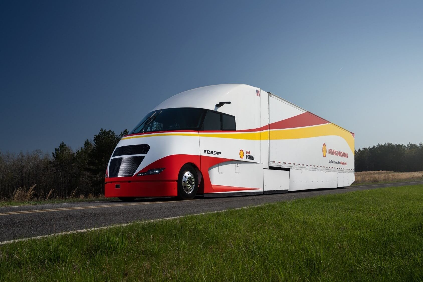 Feljavították a Shell futurisztikus teherautóját: 15 literrel kevesebbet fogyaszt most, mint 3 éve