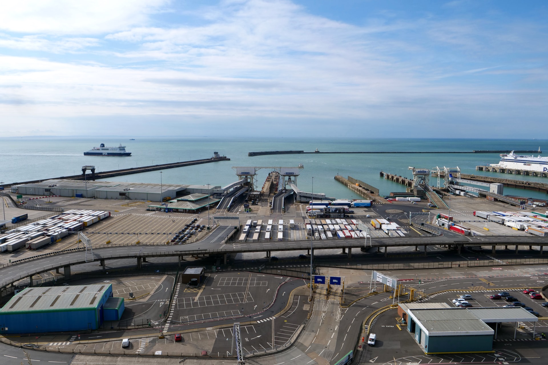 Fears of congestion at Dover due to new EU checks on 3rd-country travellers