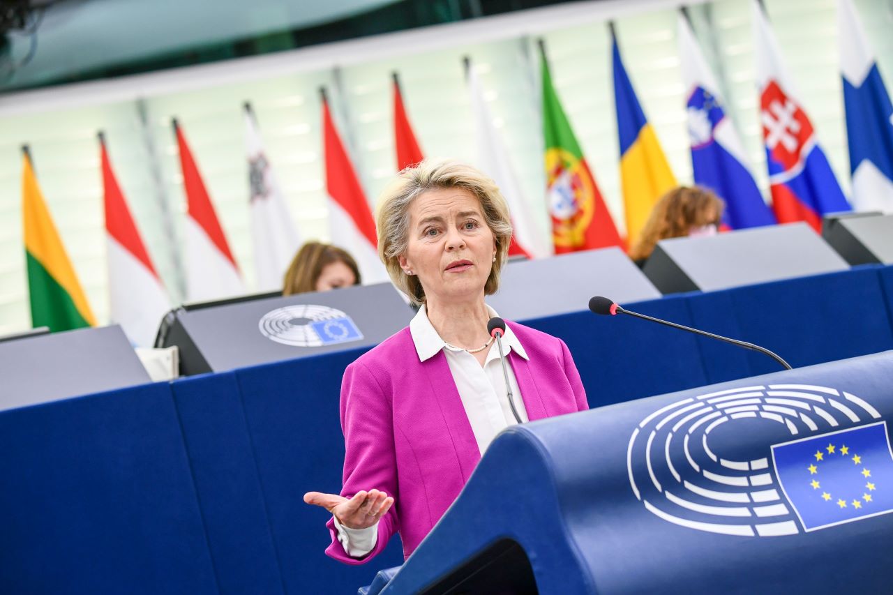 EU proposes blacklisting of transport operators involved in people smuggling