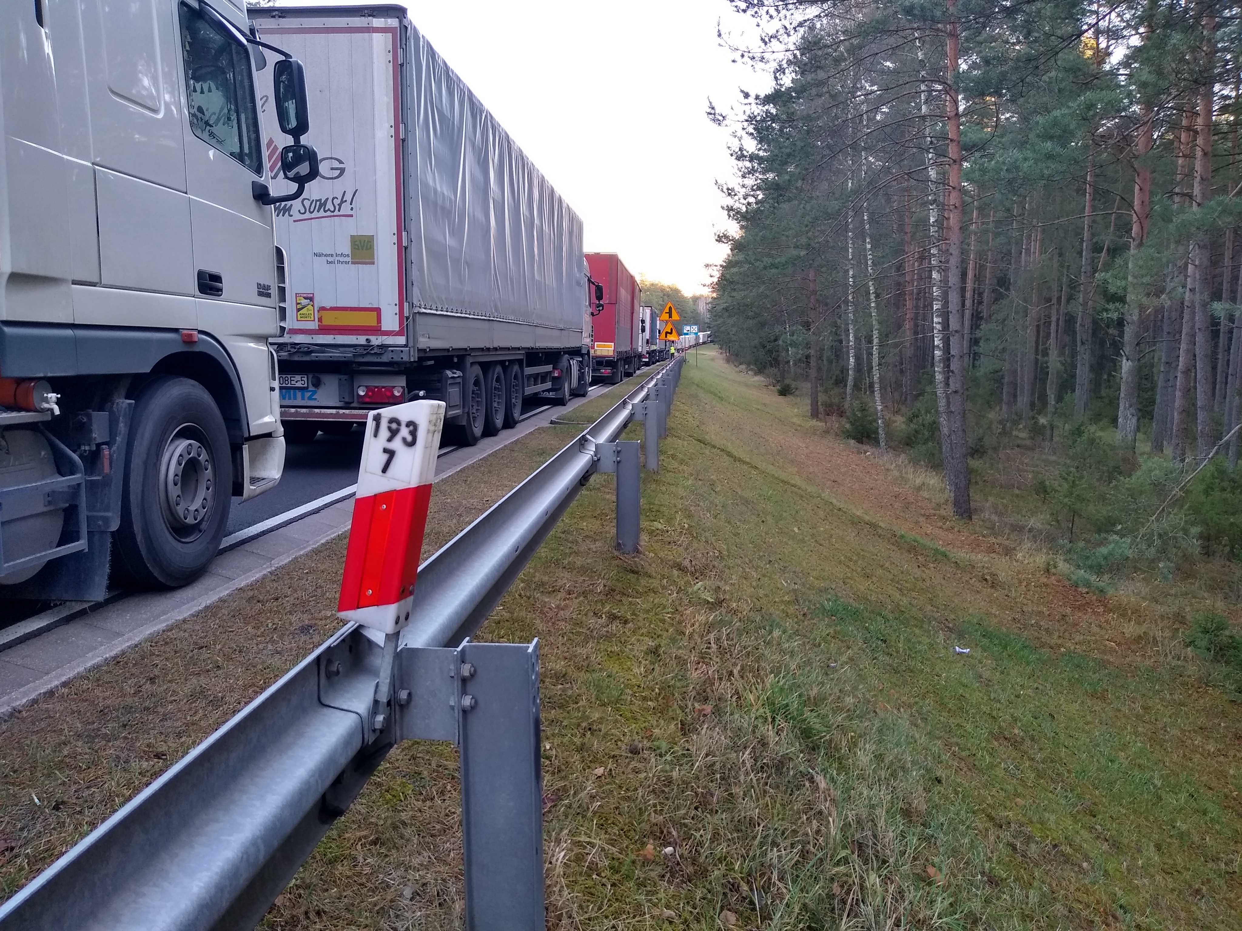 Polonia a închis punctul de trecere a frontierei cu Belarus
