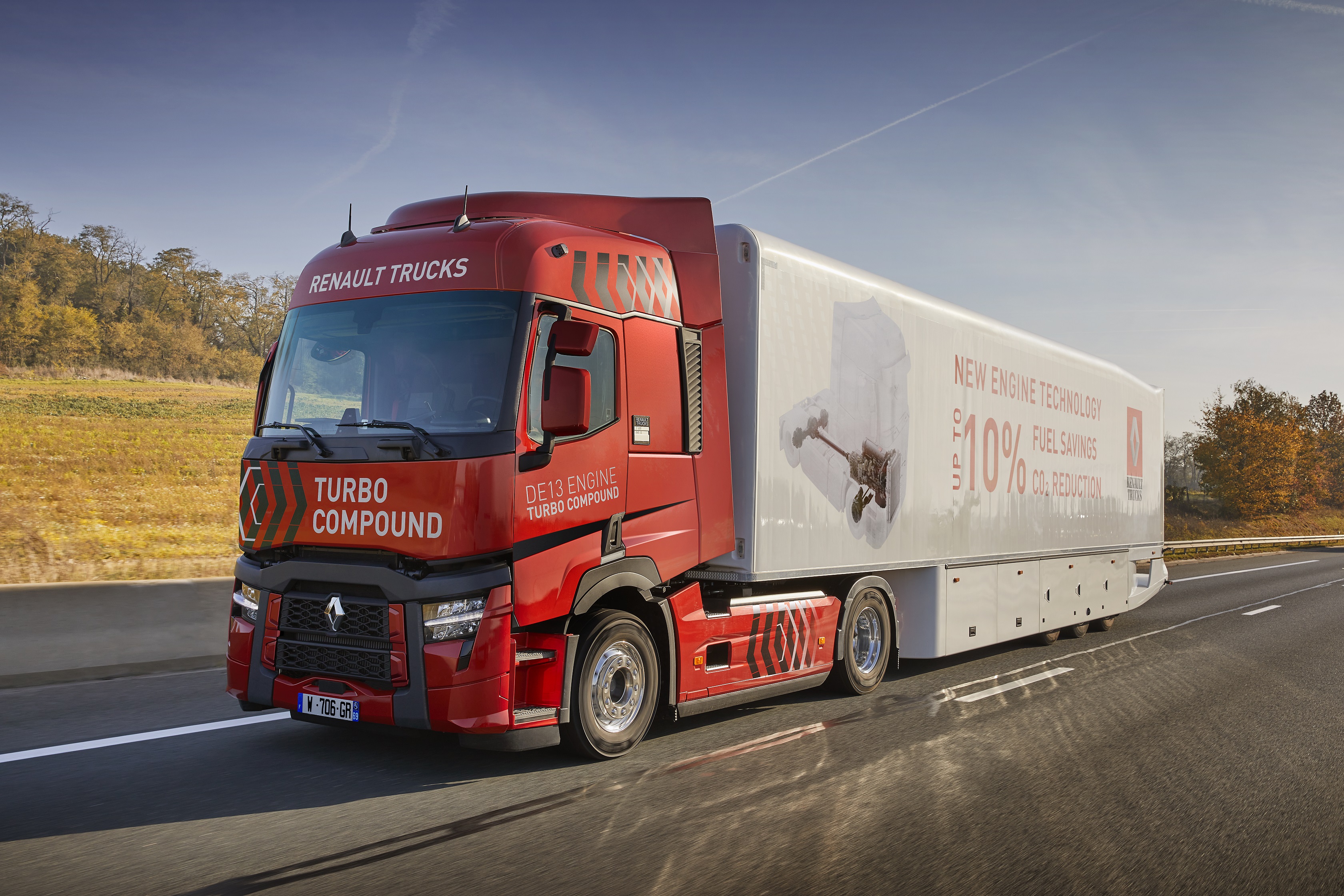 Oszczędność paliwa do 10 proc.? Renault Trucks chwali się nową generacją silników
