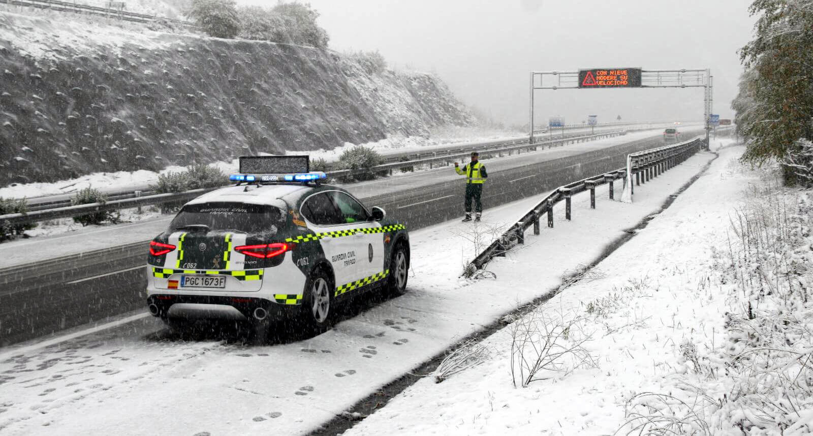 Snowstorm in Spain: HGV ban implemented on some roads