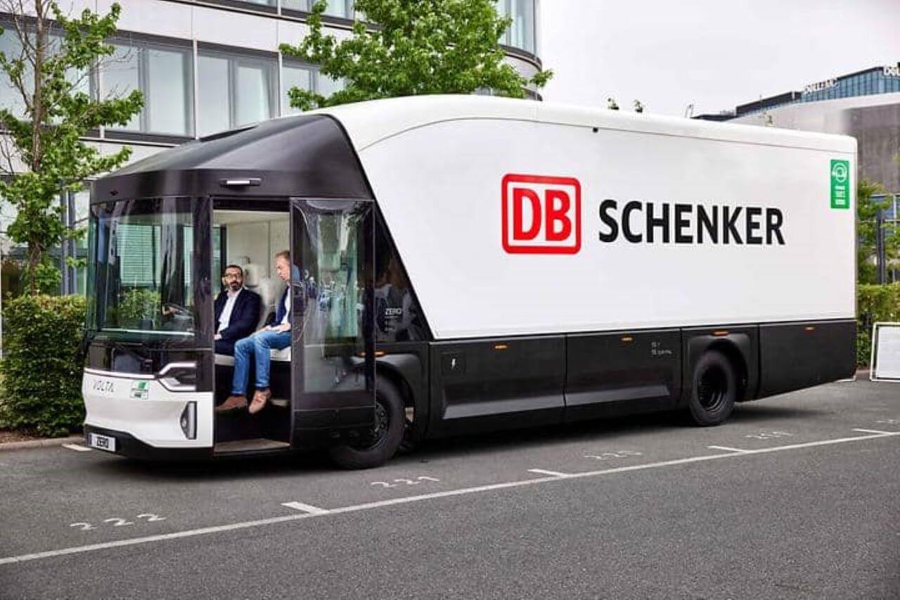 1500 elektromos teherautót rendelt a DB Schenker