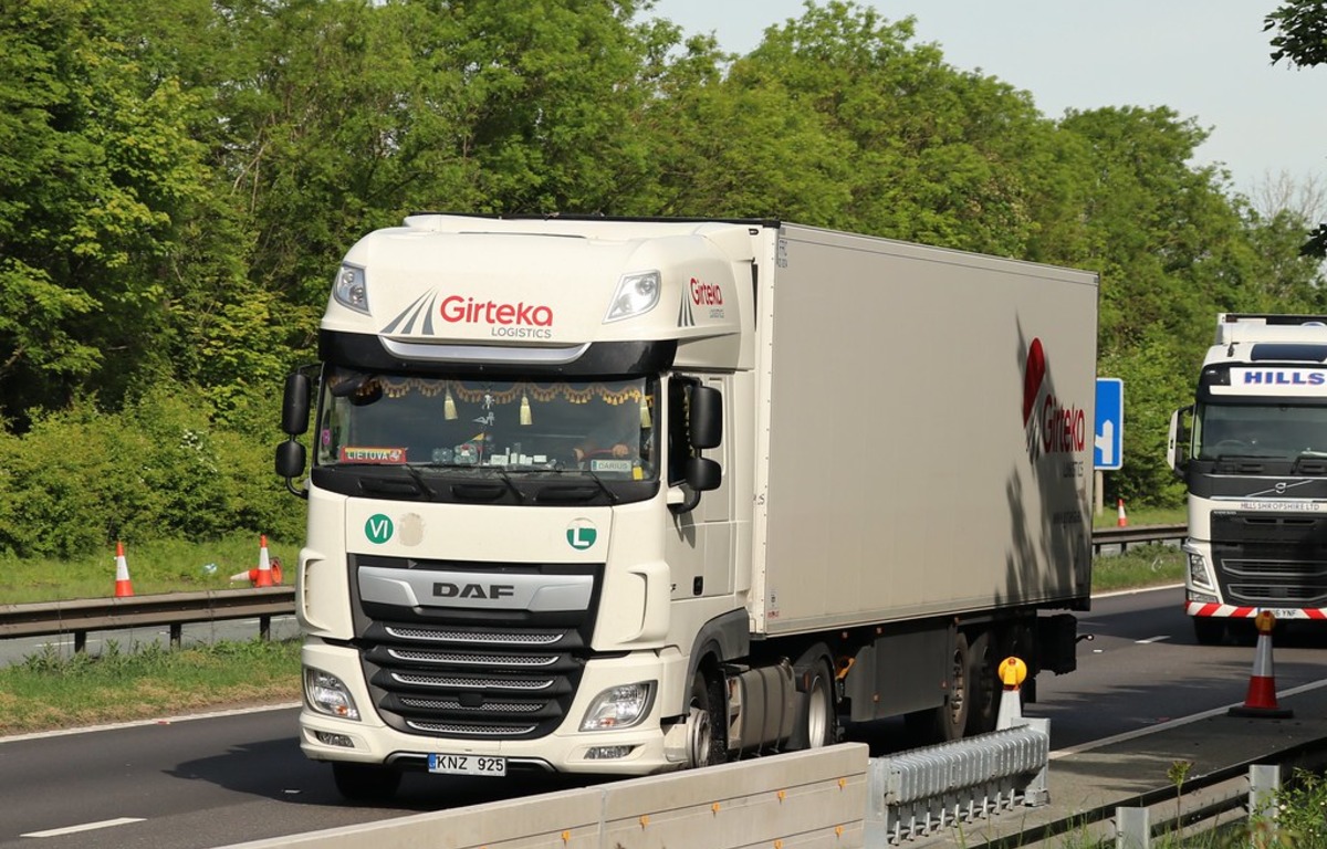 Norvegijoje „Girteka“ ir „RV Transport“ vėl stebimos. Profesinės sąjungos atkreipė dėmesį į vairuotojams mokamus įkainius