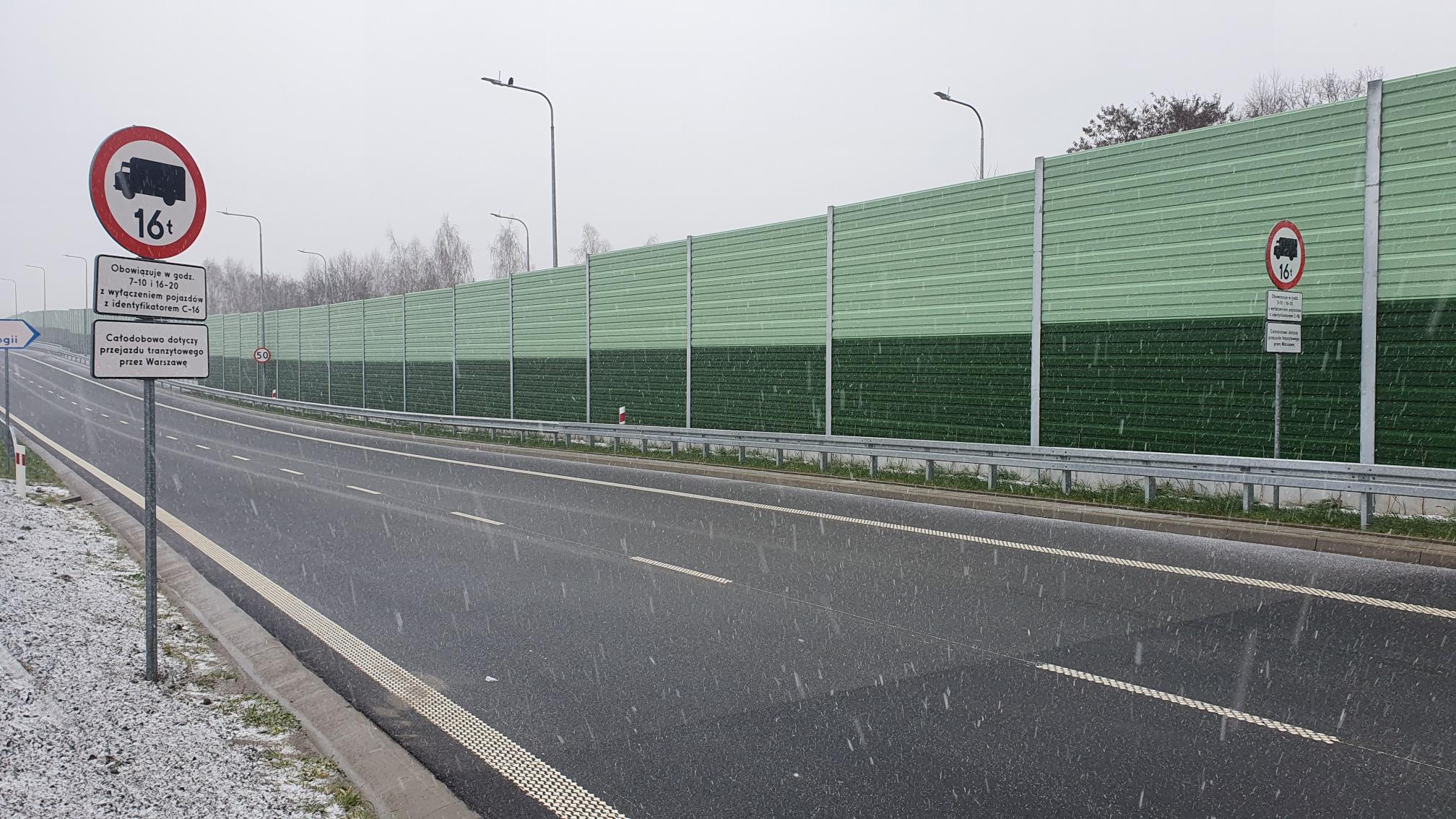 Varšuva turi naują aplinkkelį, tačiau jame galioja apribojimai sunkvežimiams