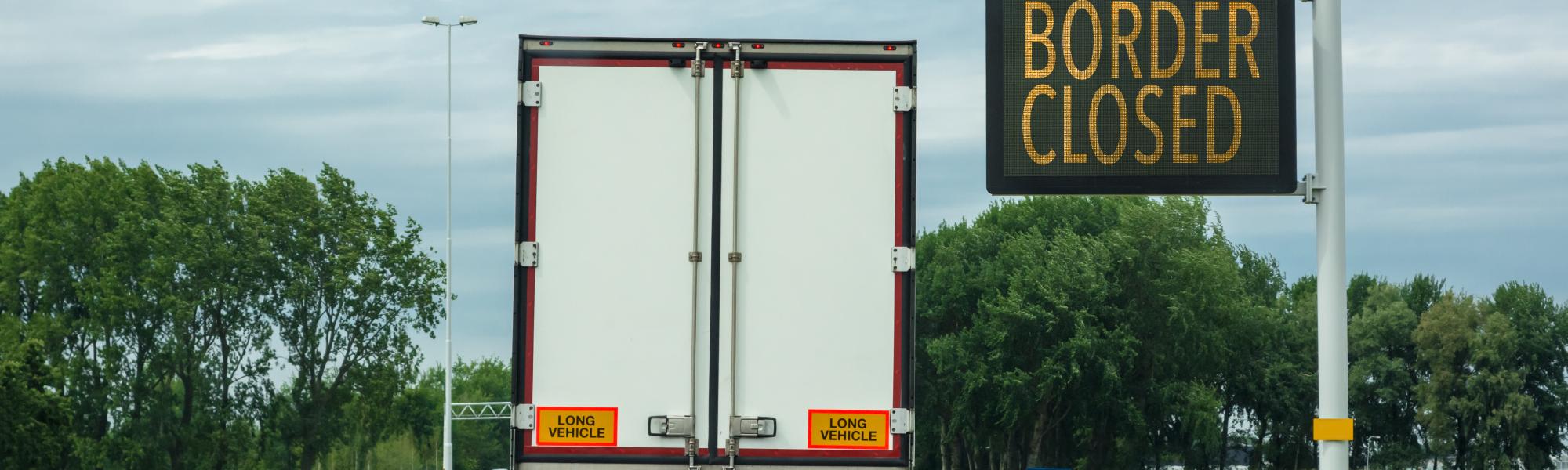 Organizațiile internaționale de transport avertizează că lanțurile de aprovizionare sunt la un pas de colaps din cauza restricțiilor actuale