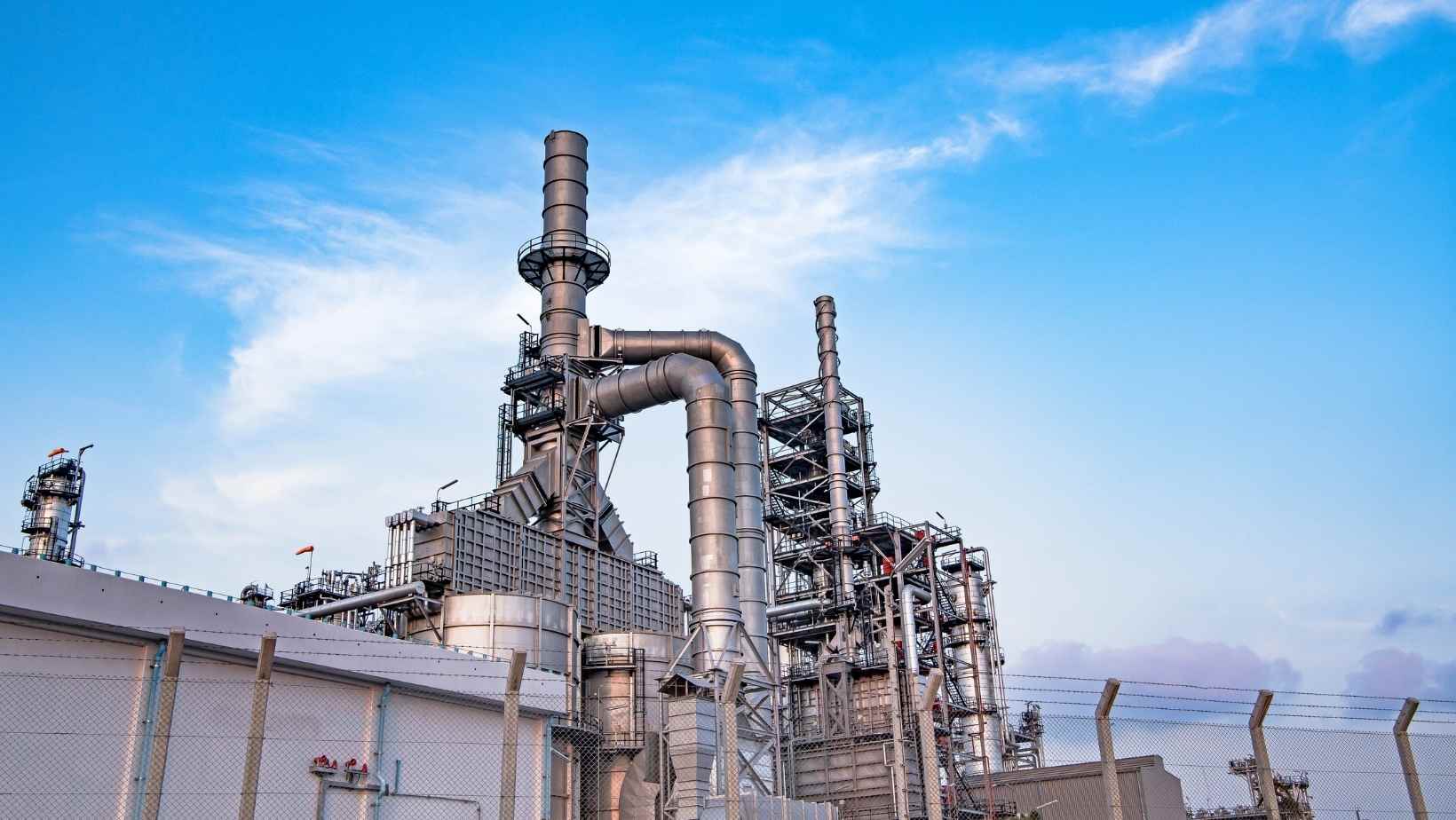 LUKOIL va produce hidrogen verde la rafinăria din Ploiești