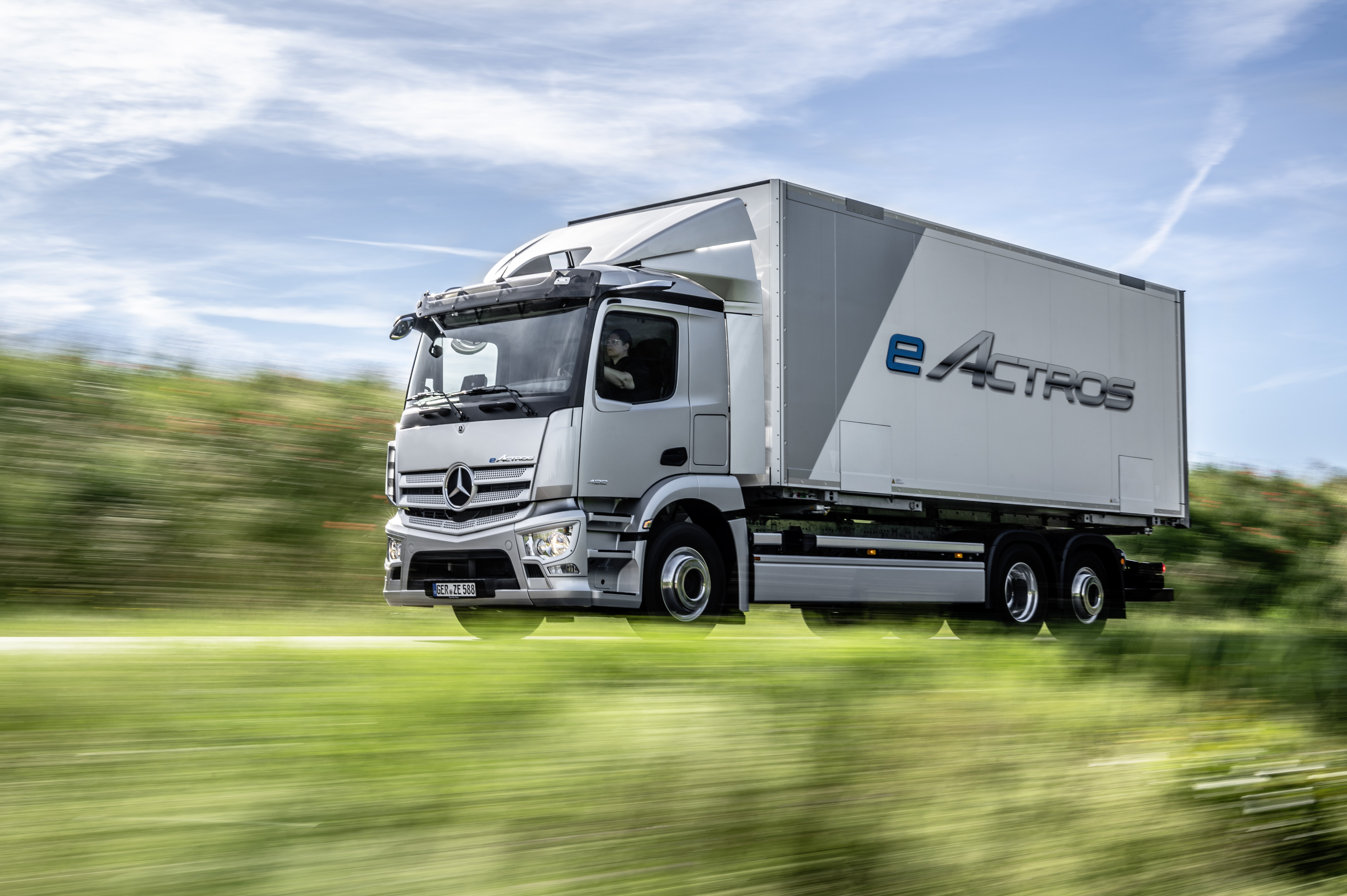 120 eActros-t rendelt az Einride