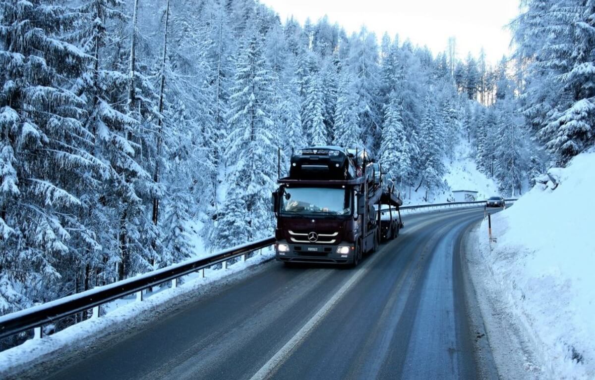 Norvegija sugriežtino įvažiavimo sąlygas. Pažiūrėkite, kokios taisyklės taikomos vairuotojams