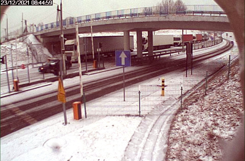 Tysiąc ciężarówek w kolejce na granicy. Przewoźnicy apelują o pomoc