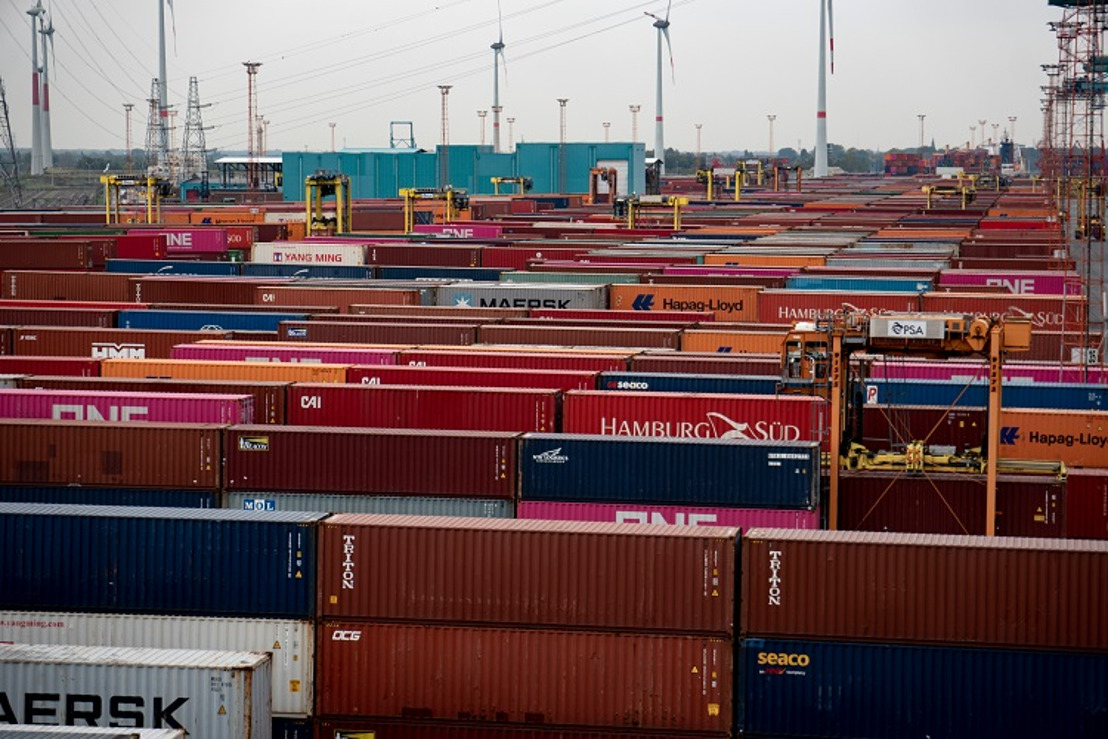Fuziunea dintre porturile Antwerp și Zeebrugge creează cel mai mare port de transbordare a vehiculelor din Europa