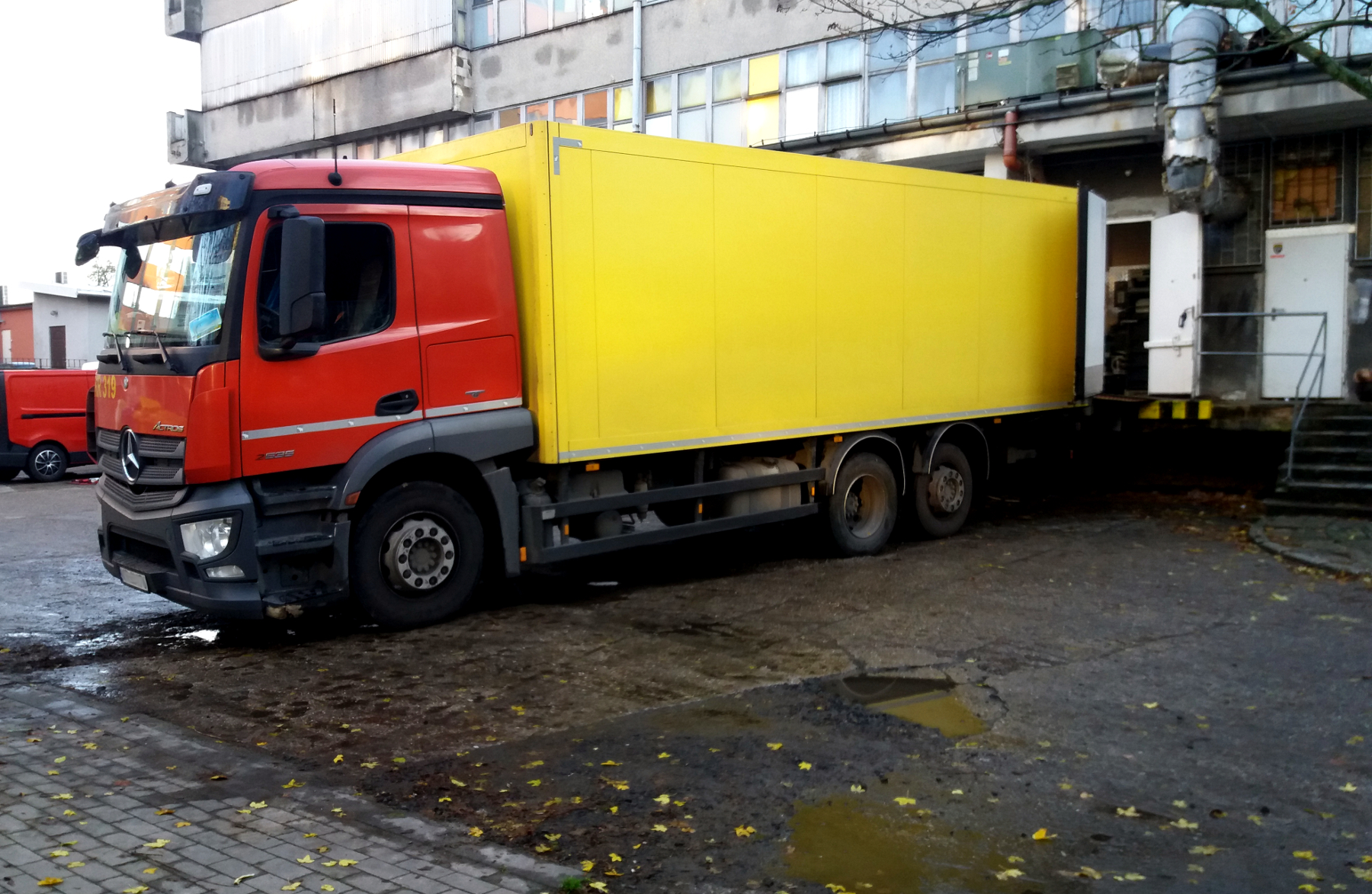 In Kürze soll das Verbot des Be- und Entladens für Kraftfahrer in Kraft treten. Die Gegner versuchen jedoch, das Projekt zu blockieren