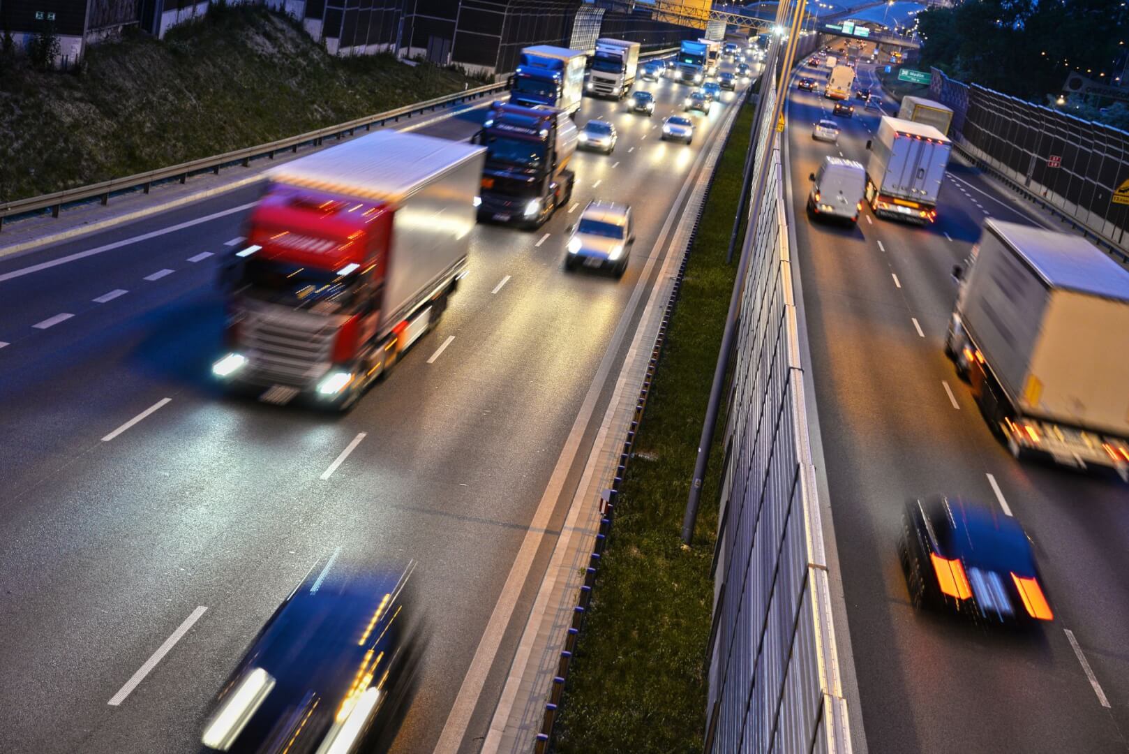 Transportatorii din statele est-europene au transmis o nouă solicitare CE privind abrogarea unor prevederi din Pachetul Mobilitate 1