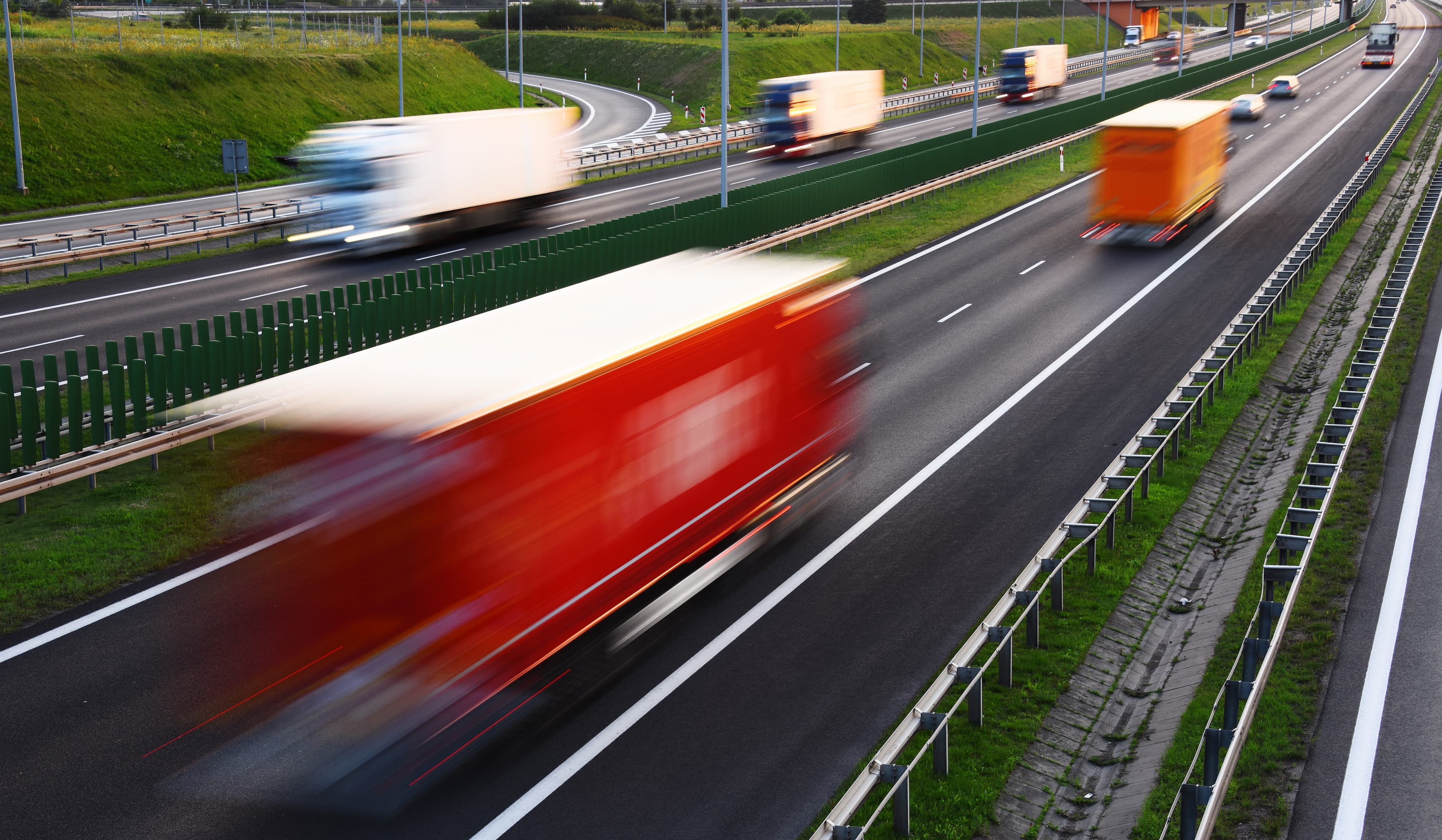 Modificare majoră în sistemul de taxare rutieră a vehiculelor grele