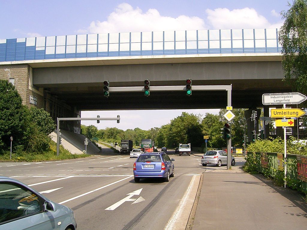 Niemiecka autostrada zamknięta z powodu pożaru ciężarówki