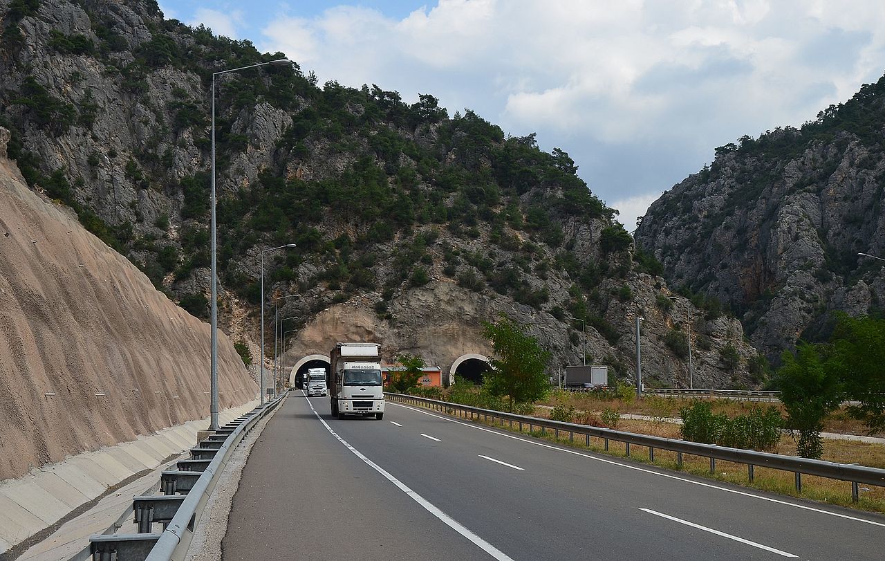 Turkey to prevent trucks leaving country if fines are still unpaid